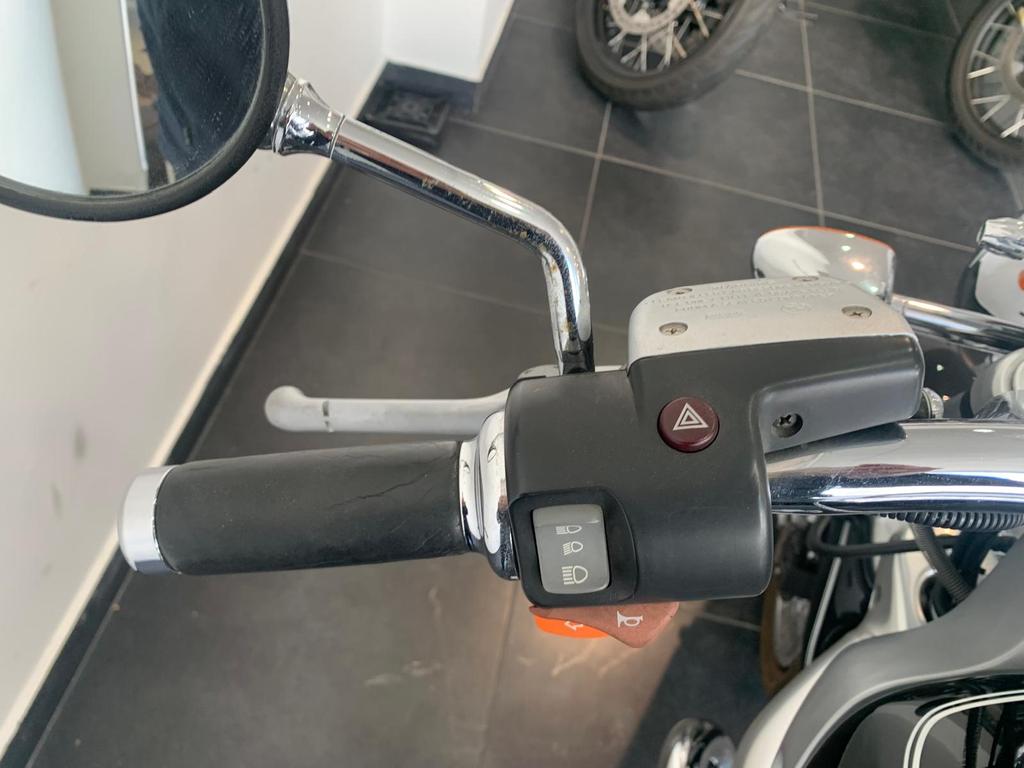 R 1200 C