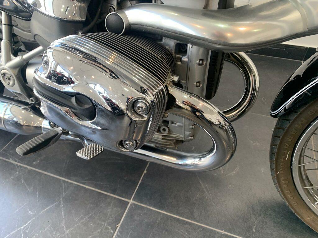 R 1200 C