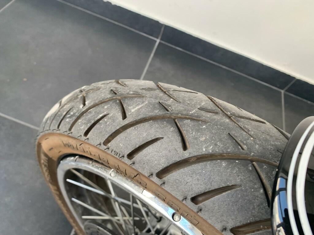 R 1200 C