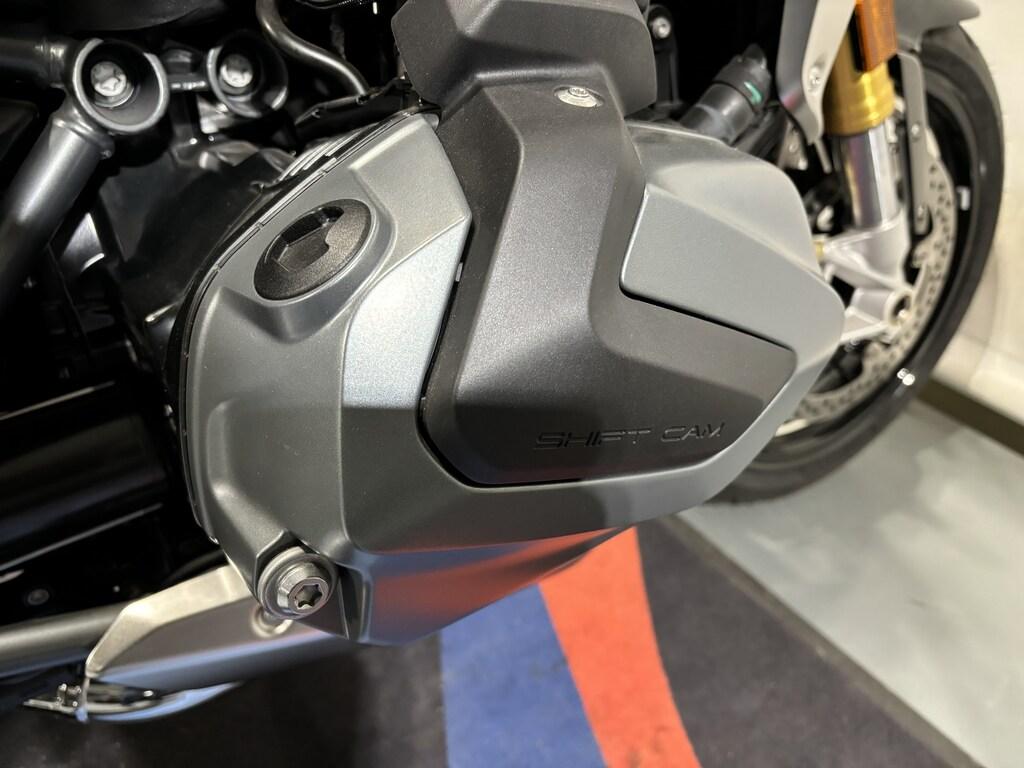 R 1250 R