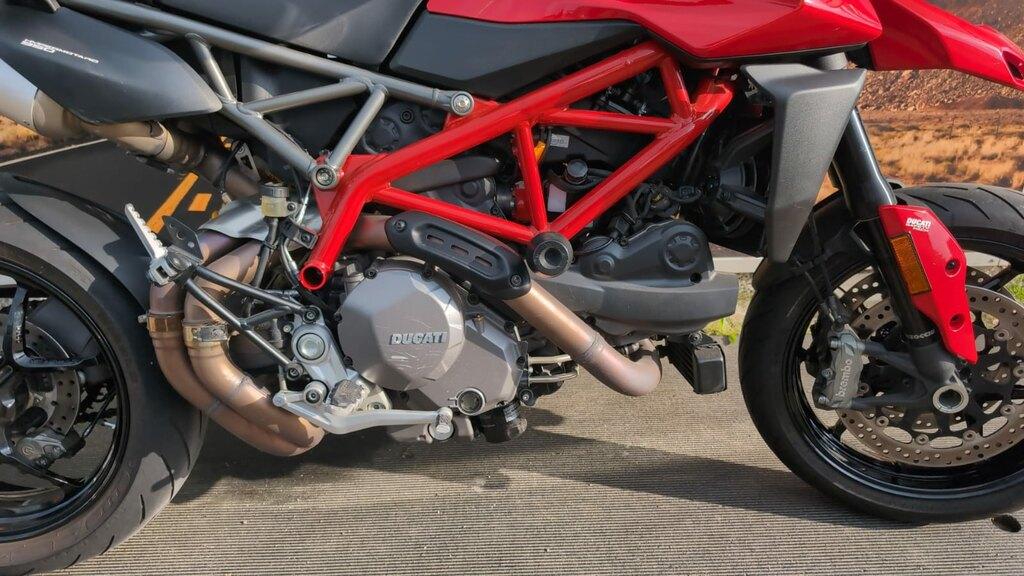 HYPERMOTARD 950