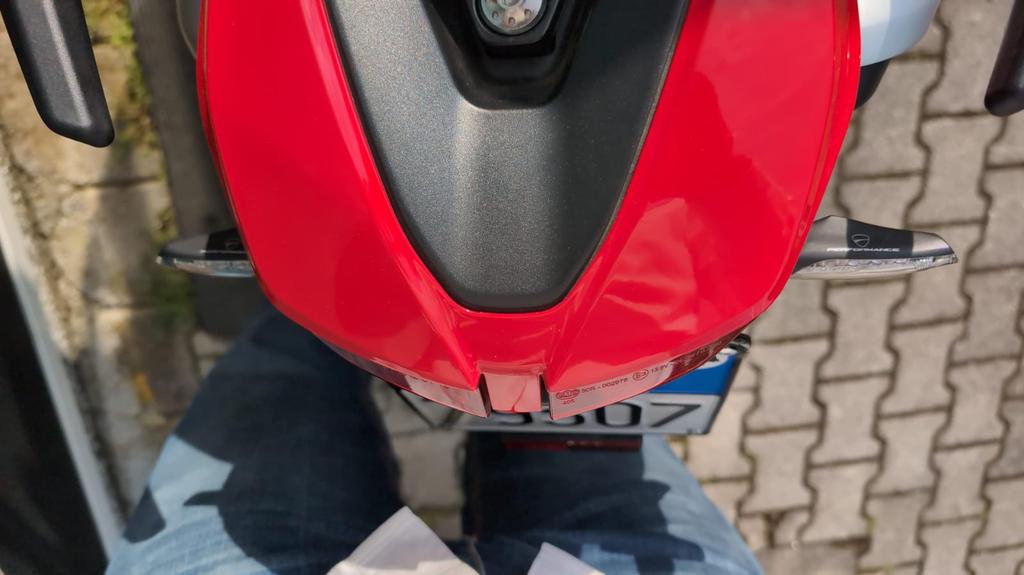 HYPERMOTARD 950