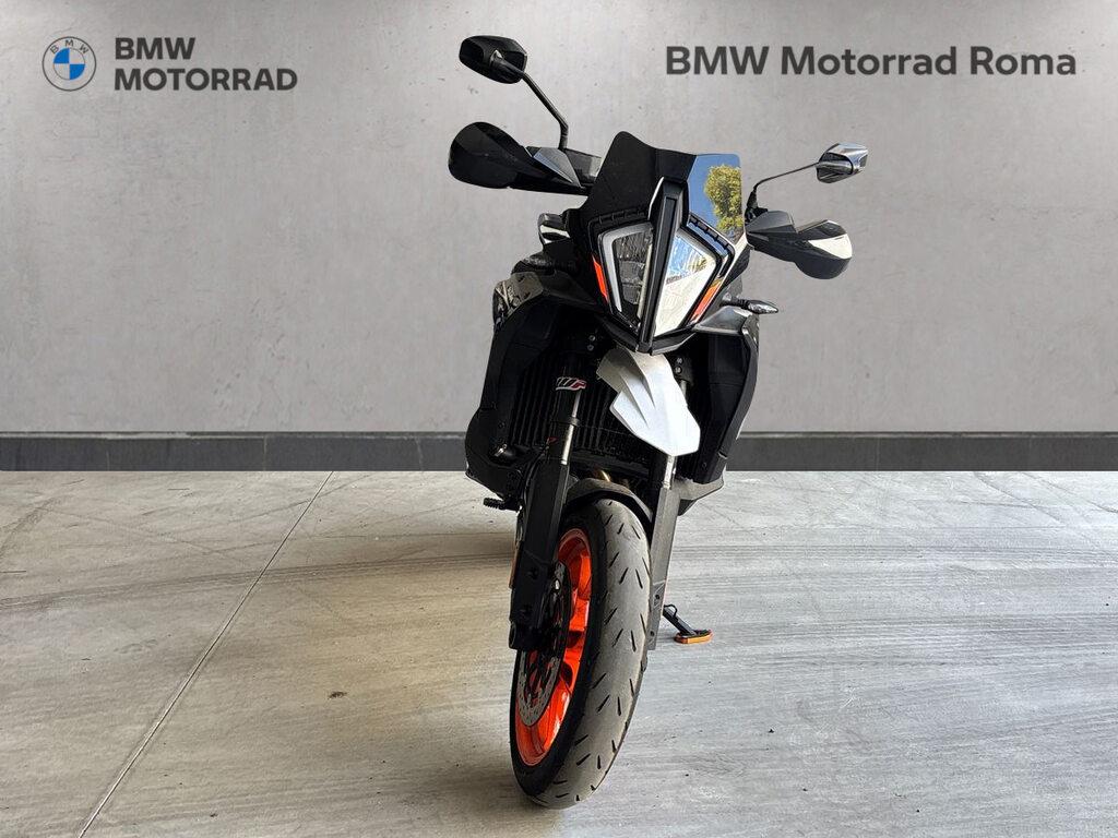 890 SMT