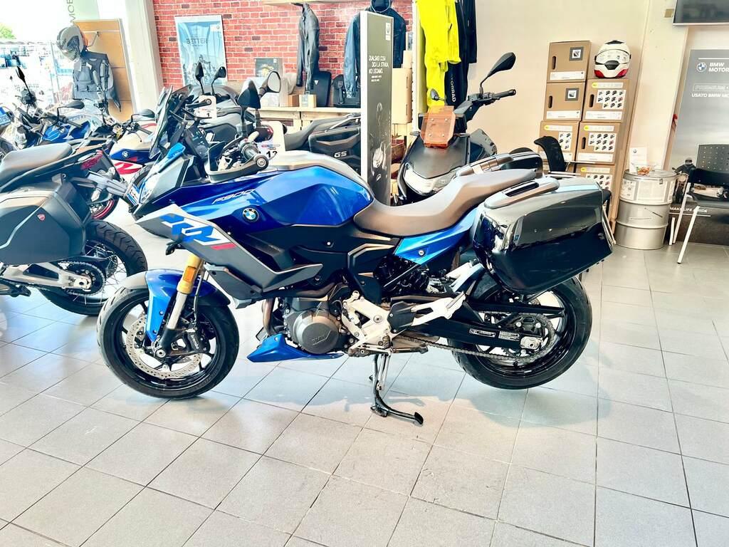 F 900 XR