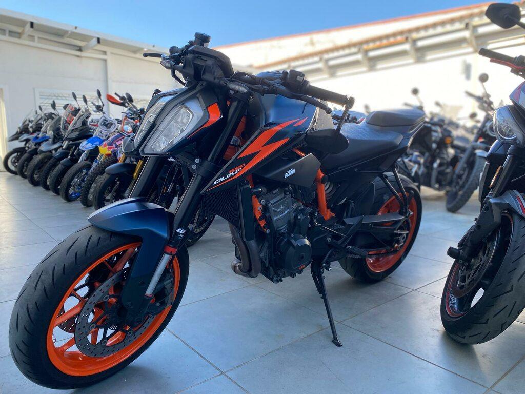 890 DUKE