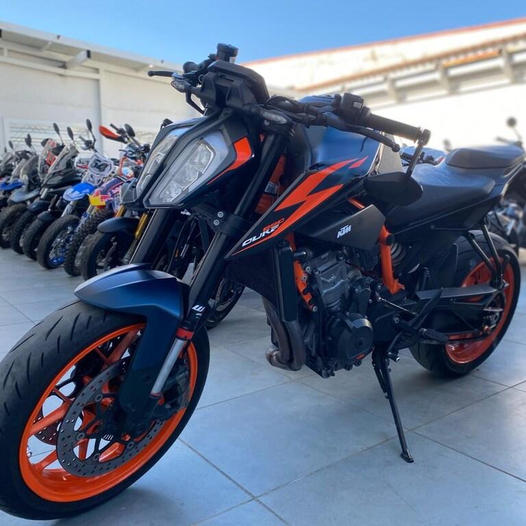 890 DUKE