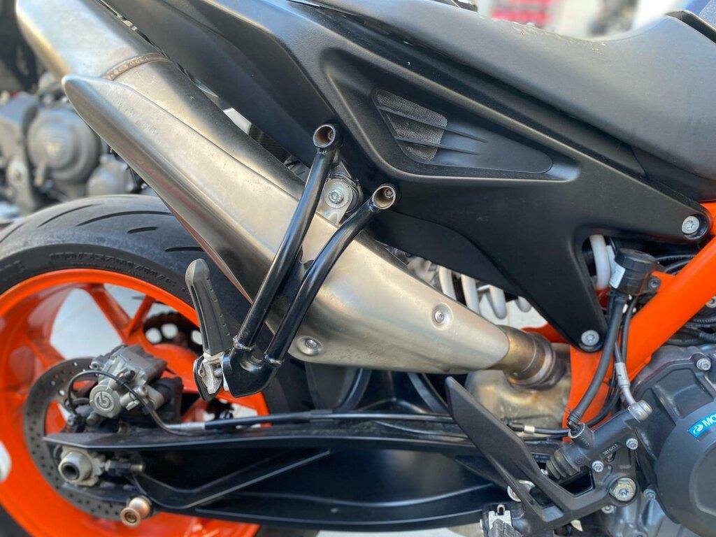 890 DUKE