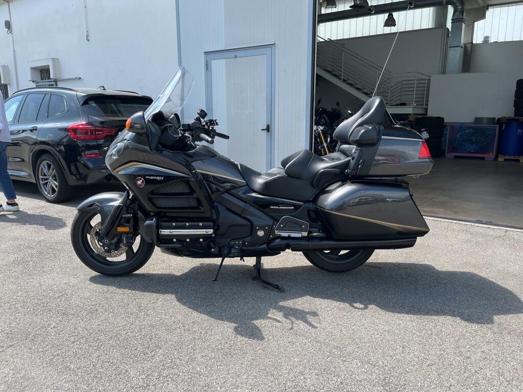 GOLD WING GL 1800 BAGGER