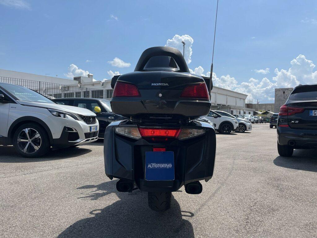 GOLD WING GL 1800 BAGGER