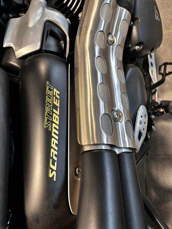 STREET SCRAMBLER 900
