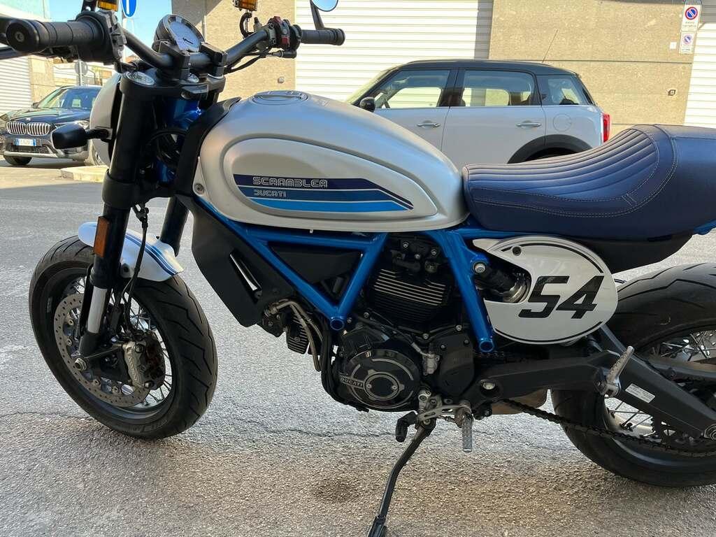 SCRAMBLER 800