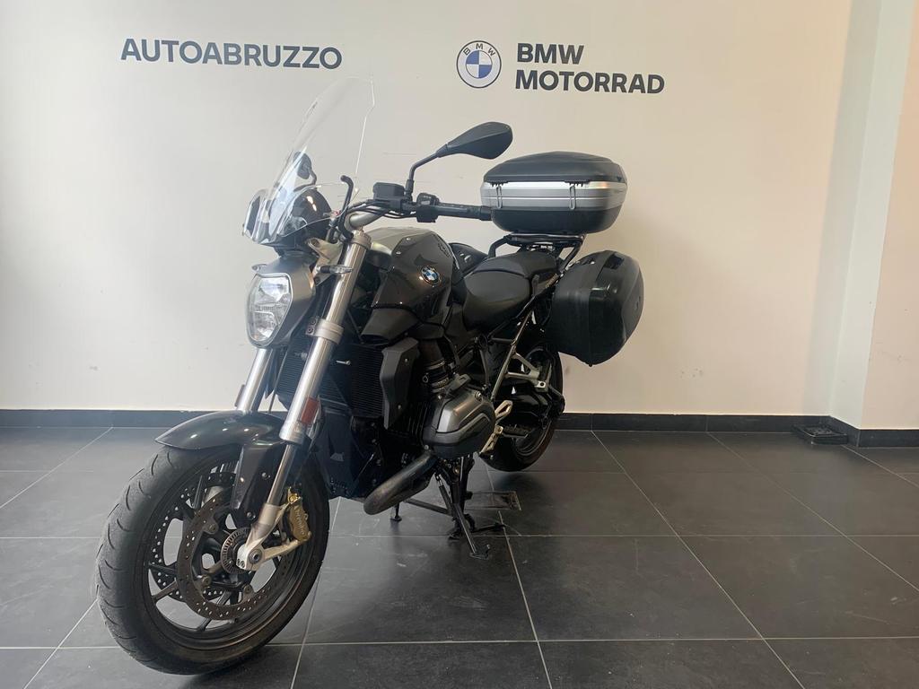 R 1200 R