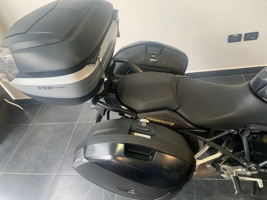 R 1200 R