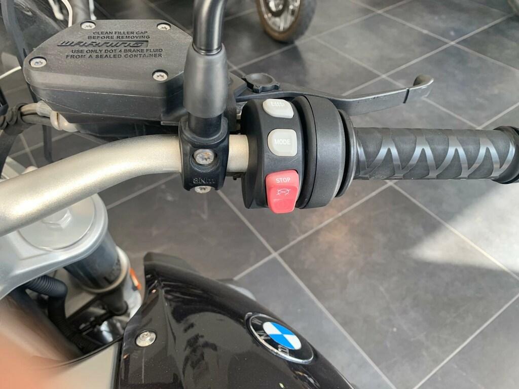 R 1200 R
