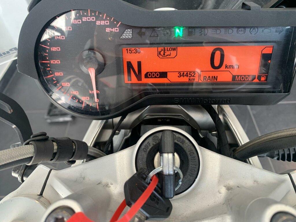 R 1200 R