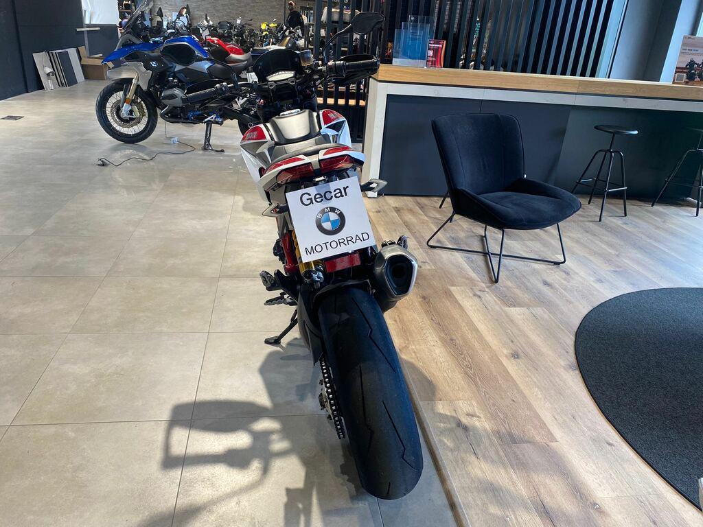 HYPERMOTARD 821