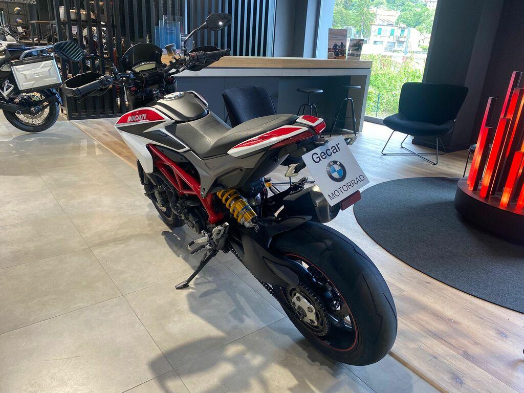 HYPERMOTARD 821