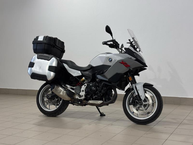 F 900 XR