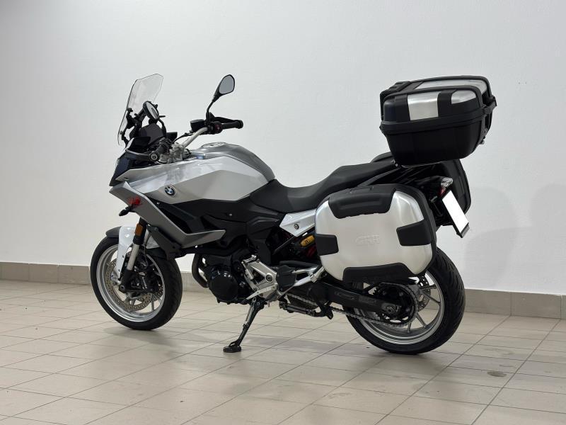 F 900 XR