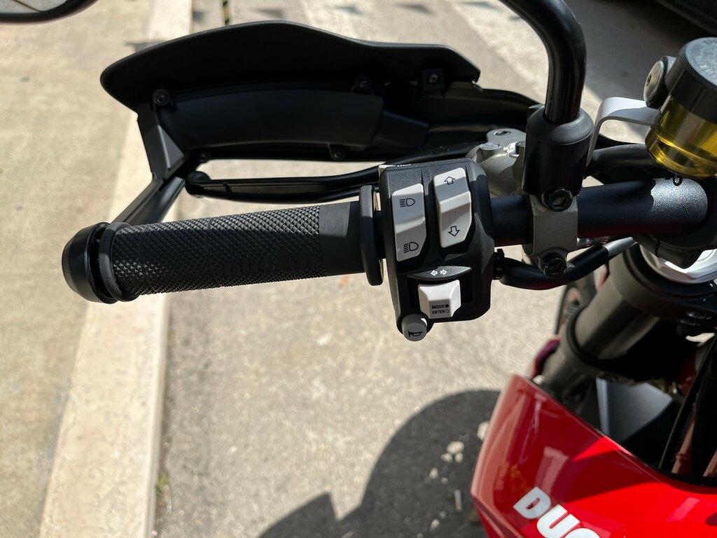 HYPERMOTARD 950
