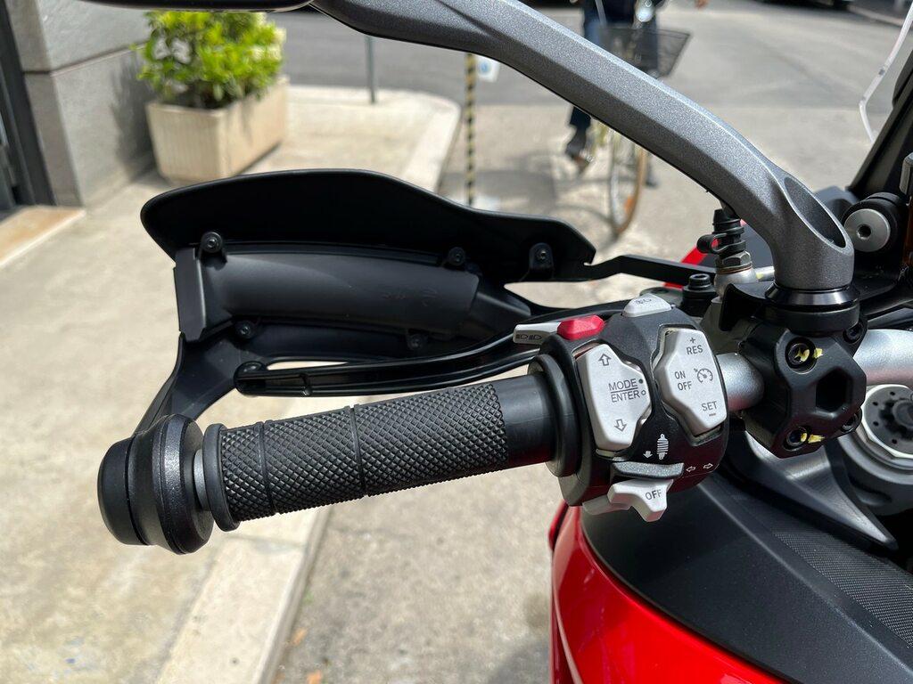 MULTISTRADA V2