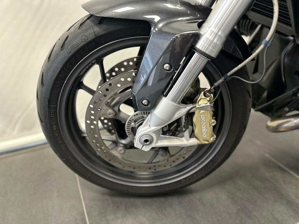 R 1200 R