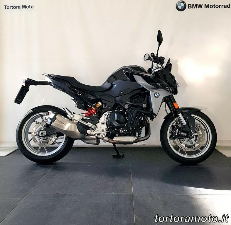 F 900 R