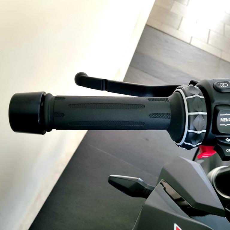 F 900 R