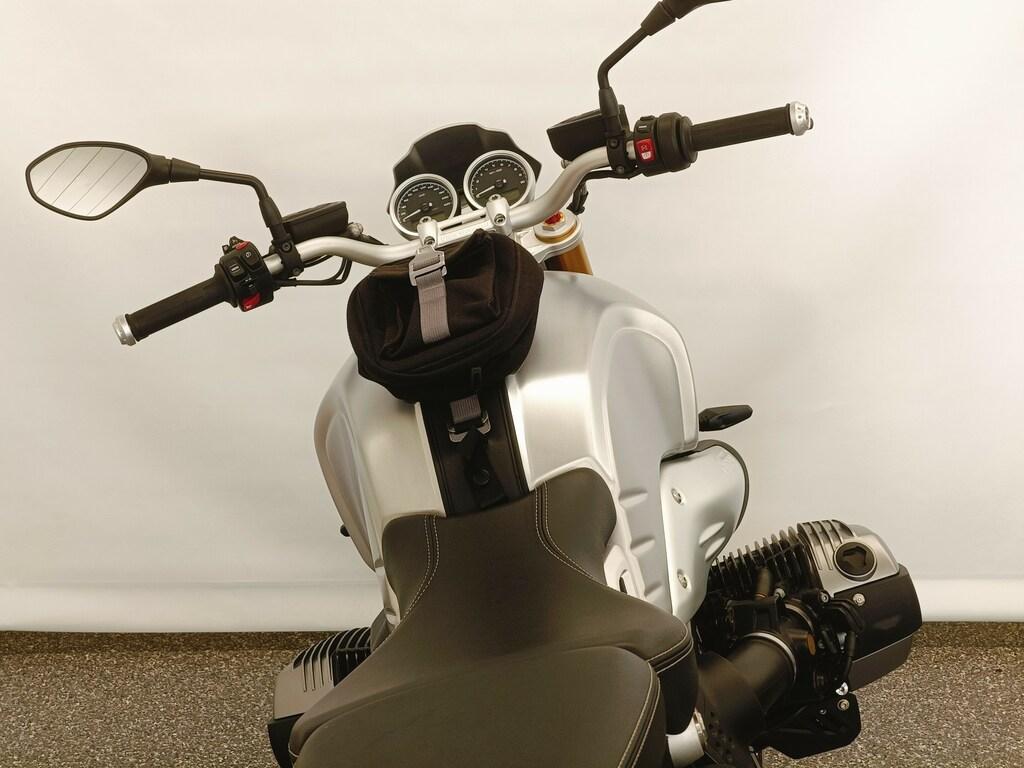 R 1200