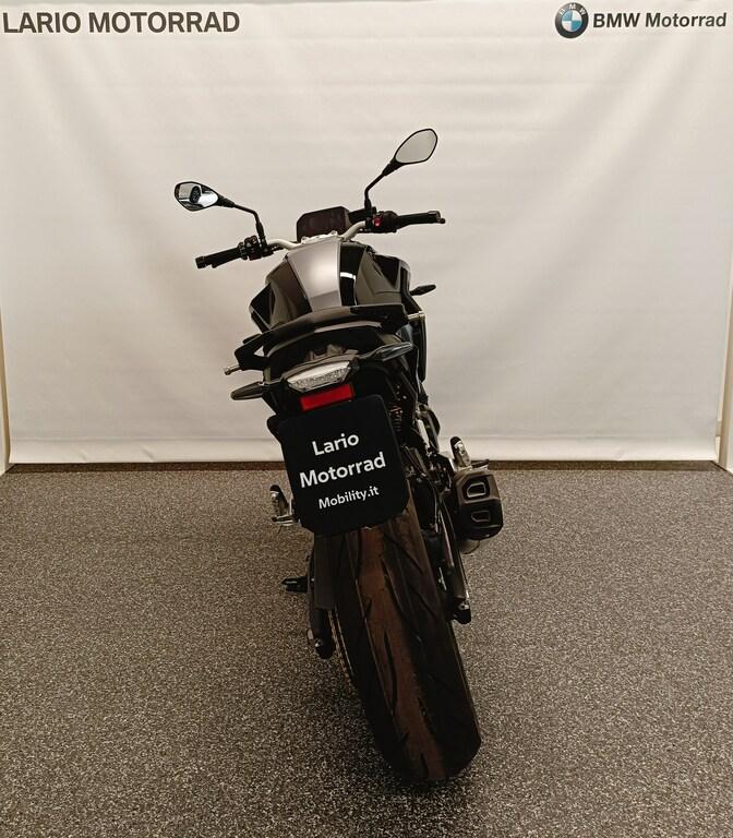 F 900 R