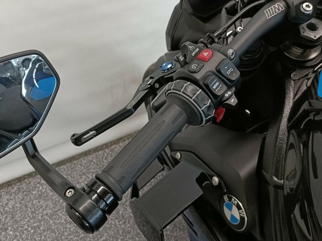 M 1000 R