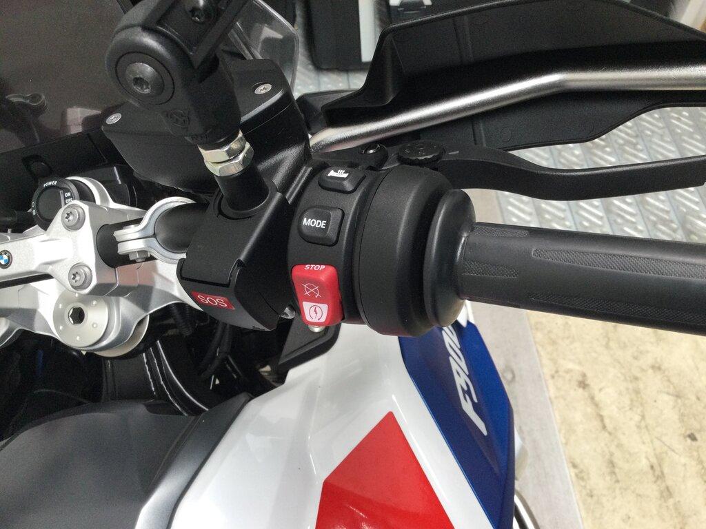 F 900 GS