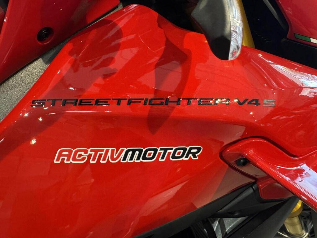 STREETFIGHTER V4 1100