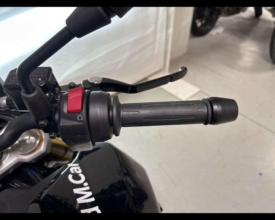 G 310 R
