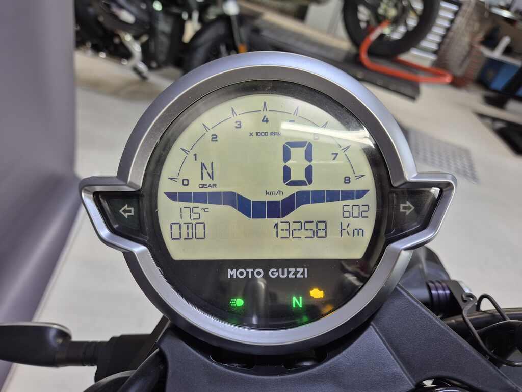 V9 850