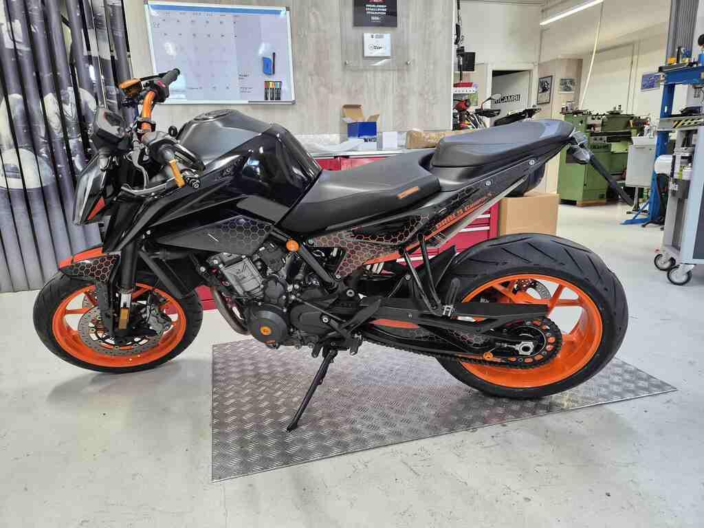 790 DUKE