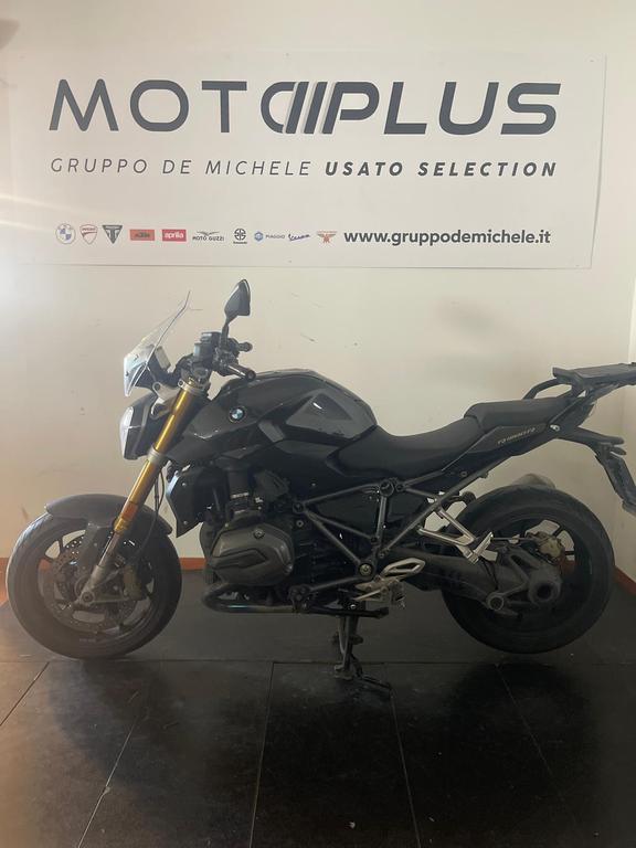 R 1200 R