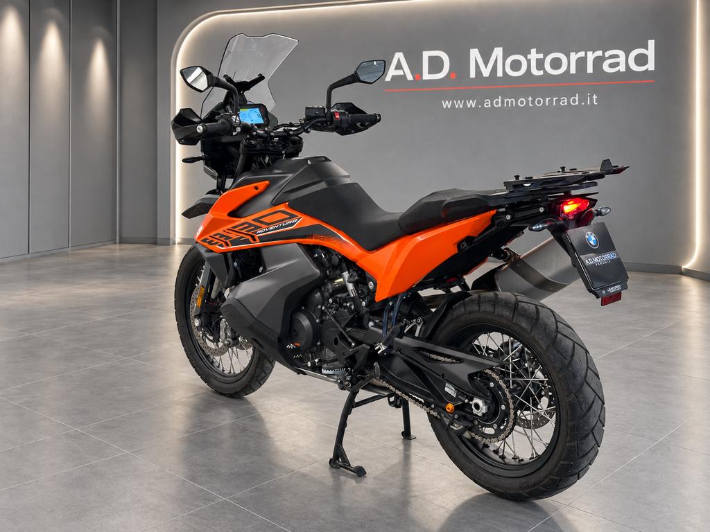 890 ADVENTURE