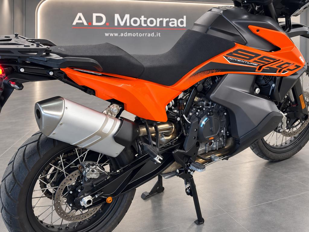 890 ADVENTURE