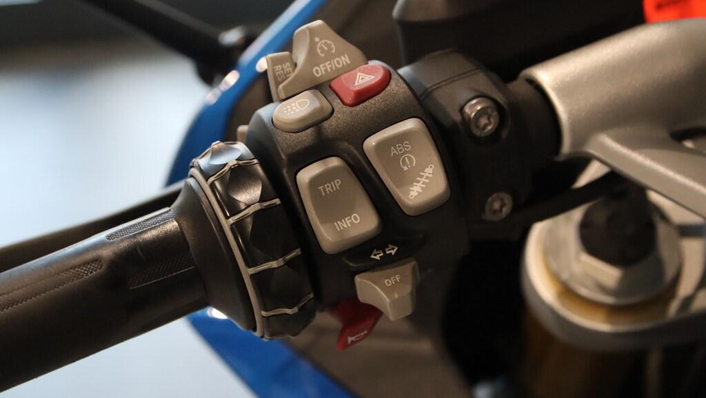 R 1200 RS