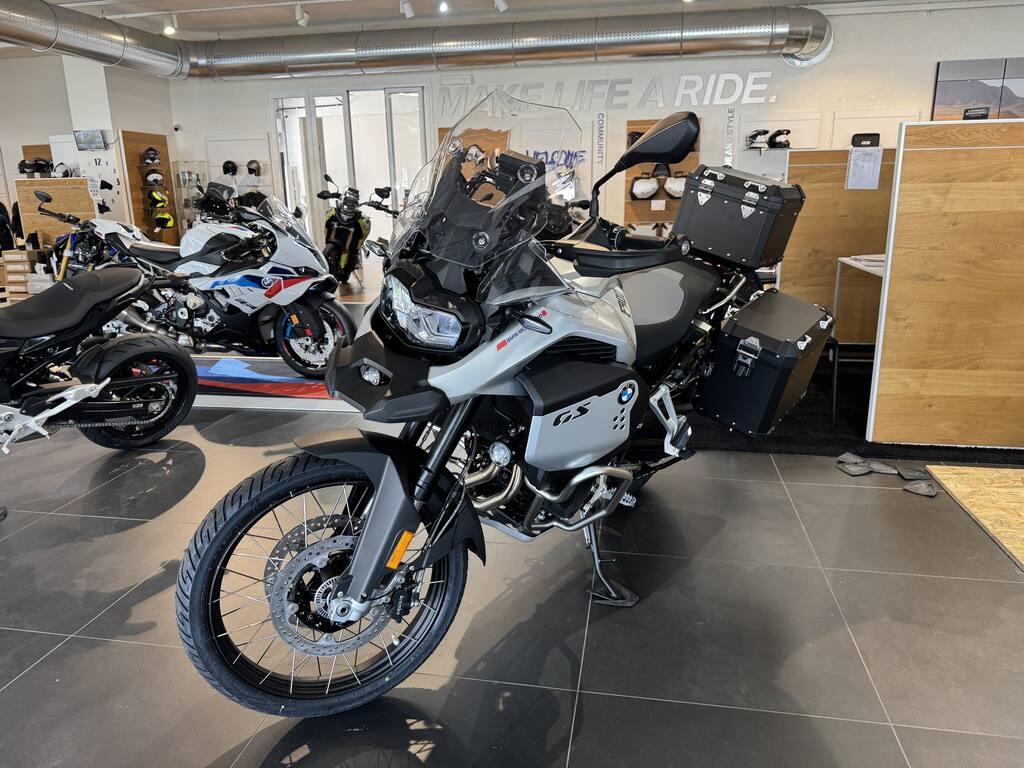 F 900 GS