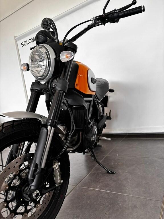 SCRAMBLER 800