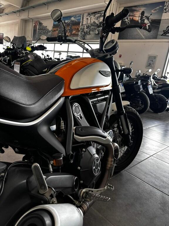 SCRAMBLER 800