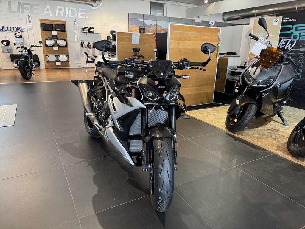 M 1000 R
