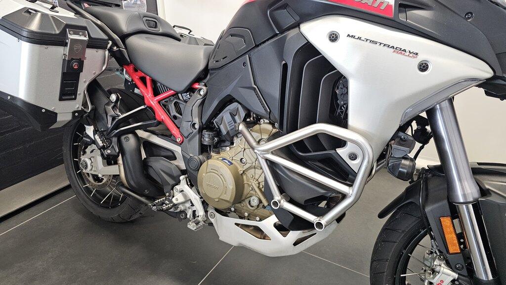 MULTISTRADA V4