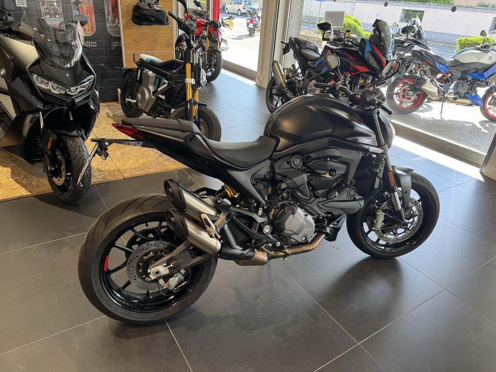 MONSTER 950