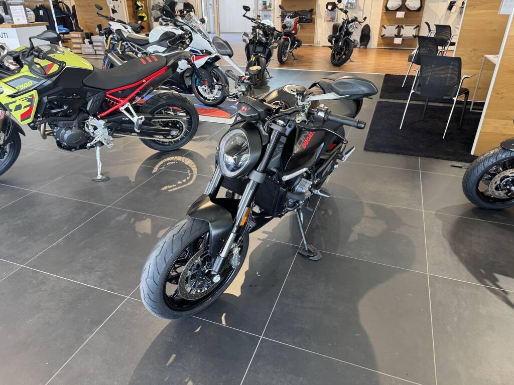 MONSTER 950