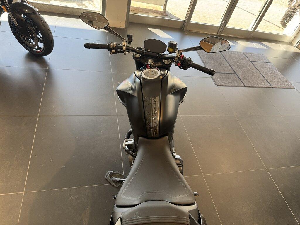 MONSTER 950