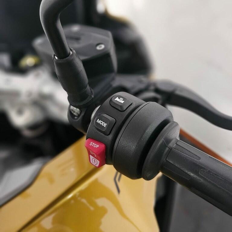 F 900 XR