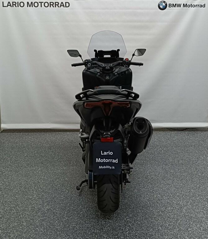 T-MAX 560